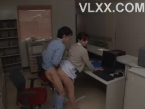 LULU-186 Sau khi tái hôn và bắt đầu sống chung với cô con gái riêng JK nhút nhát, ngây thơ và có làn da trắng, tôi đã quấy rối cô ấy bằng núm vú, biến cô ấy thành một cơ thể nhạy cảm, xuất tinh sớm và khiến cô ấy đạt cực khoái từ núm vú nhiều lần.