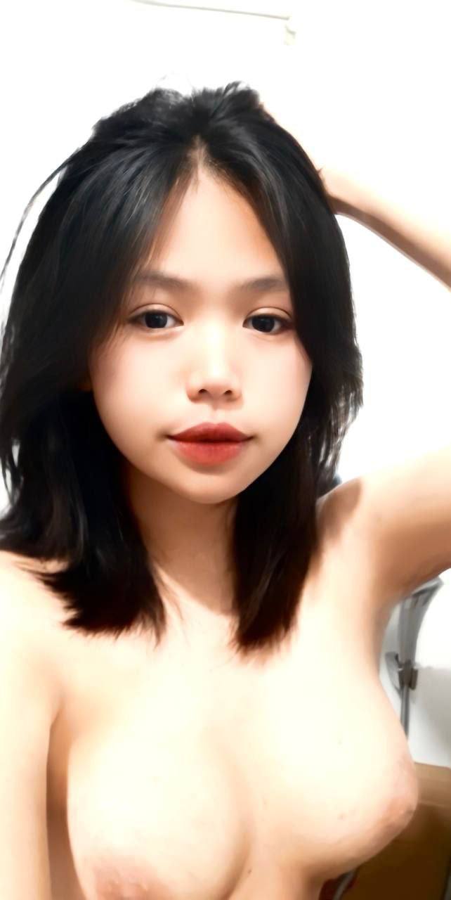 Sàn nhà bạn gái quan hệ tình dục JK đục lỗ